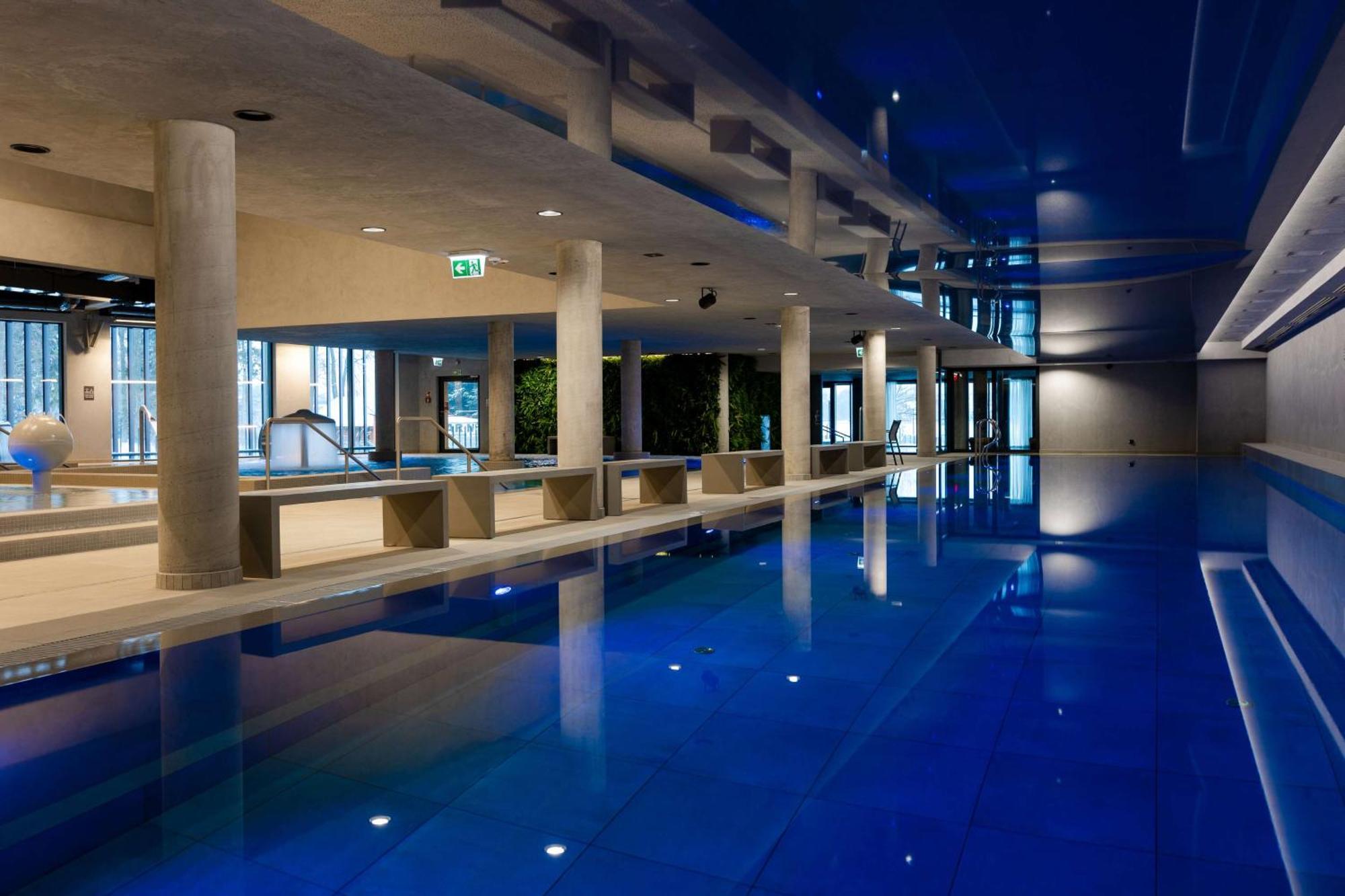 Radisson Blu Resort & Conference Center, Ostroda Mazury Екстер'єр фото The pool at the hotel