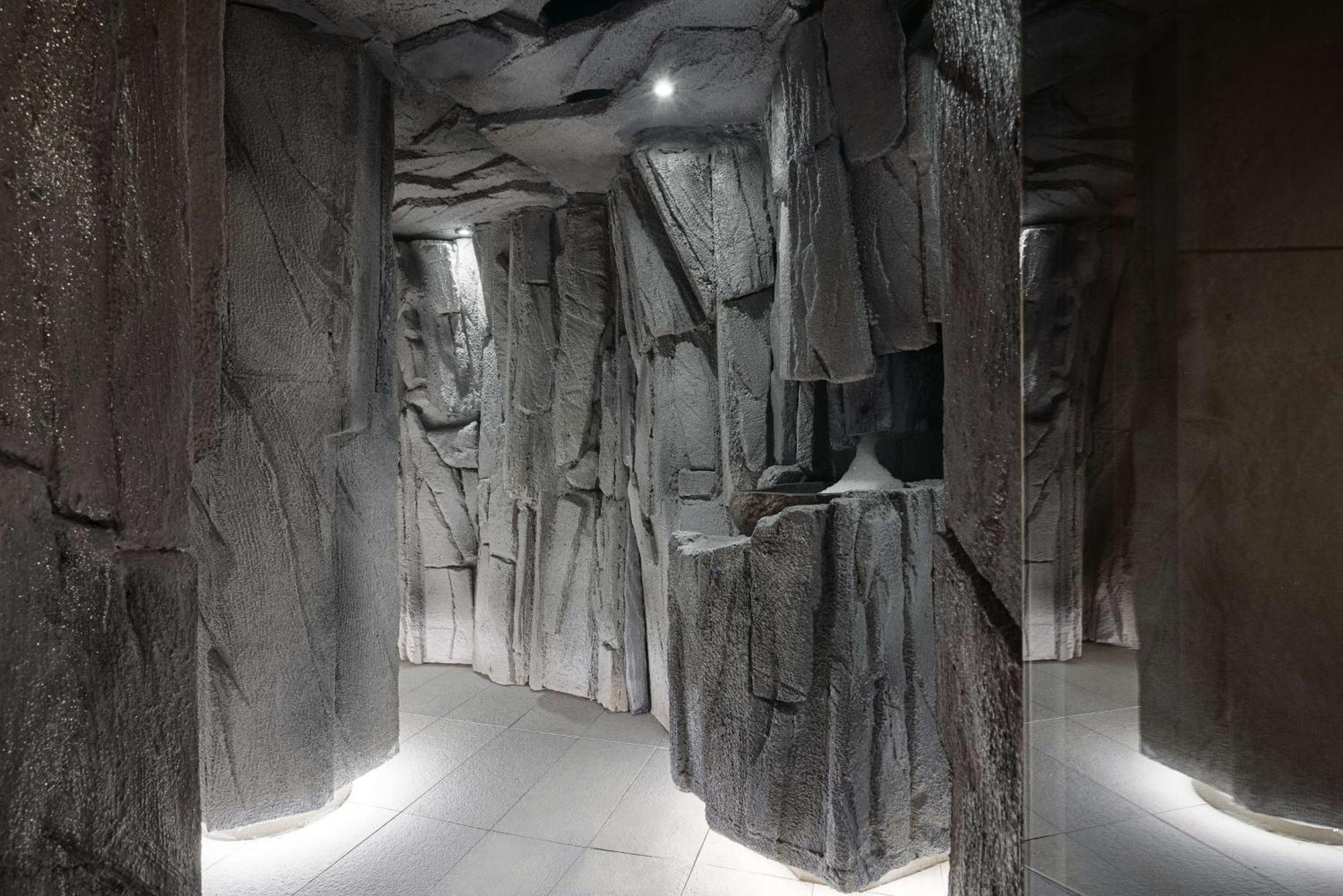 Radisson Blu Resort & Conference Center, Ostroda Mazury Екстер'єр фото The interior of the temple